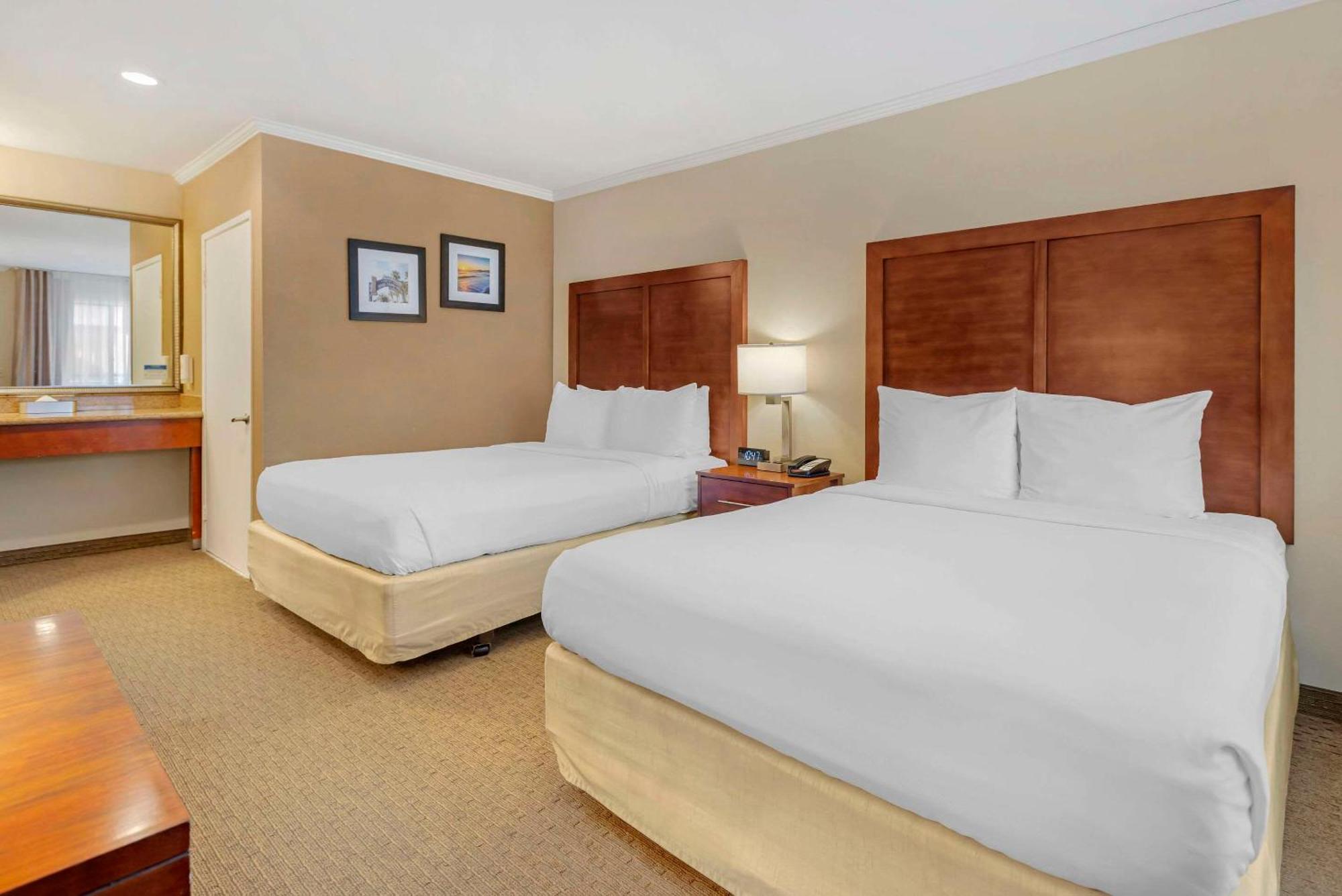Inn Comfort - West Angeles 2*