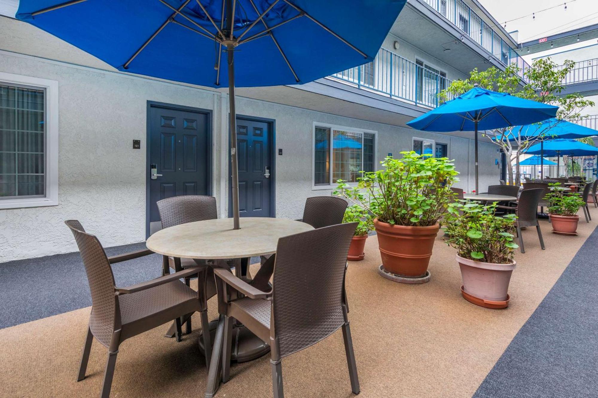 Inn Comfort - West Angeles 2*
