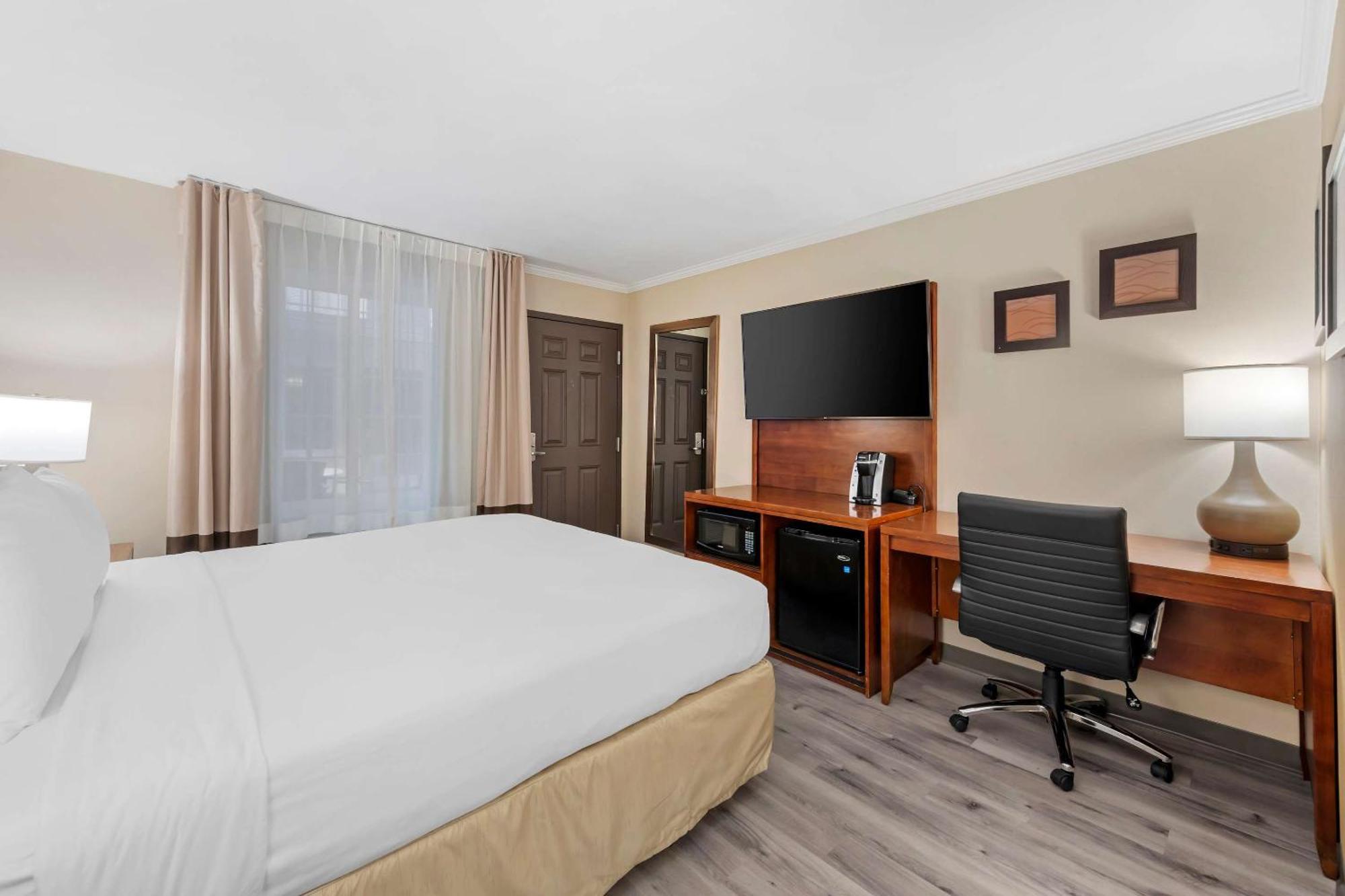 Inn Comfort - West Angeles 2*