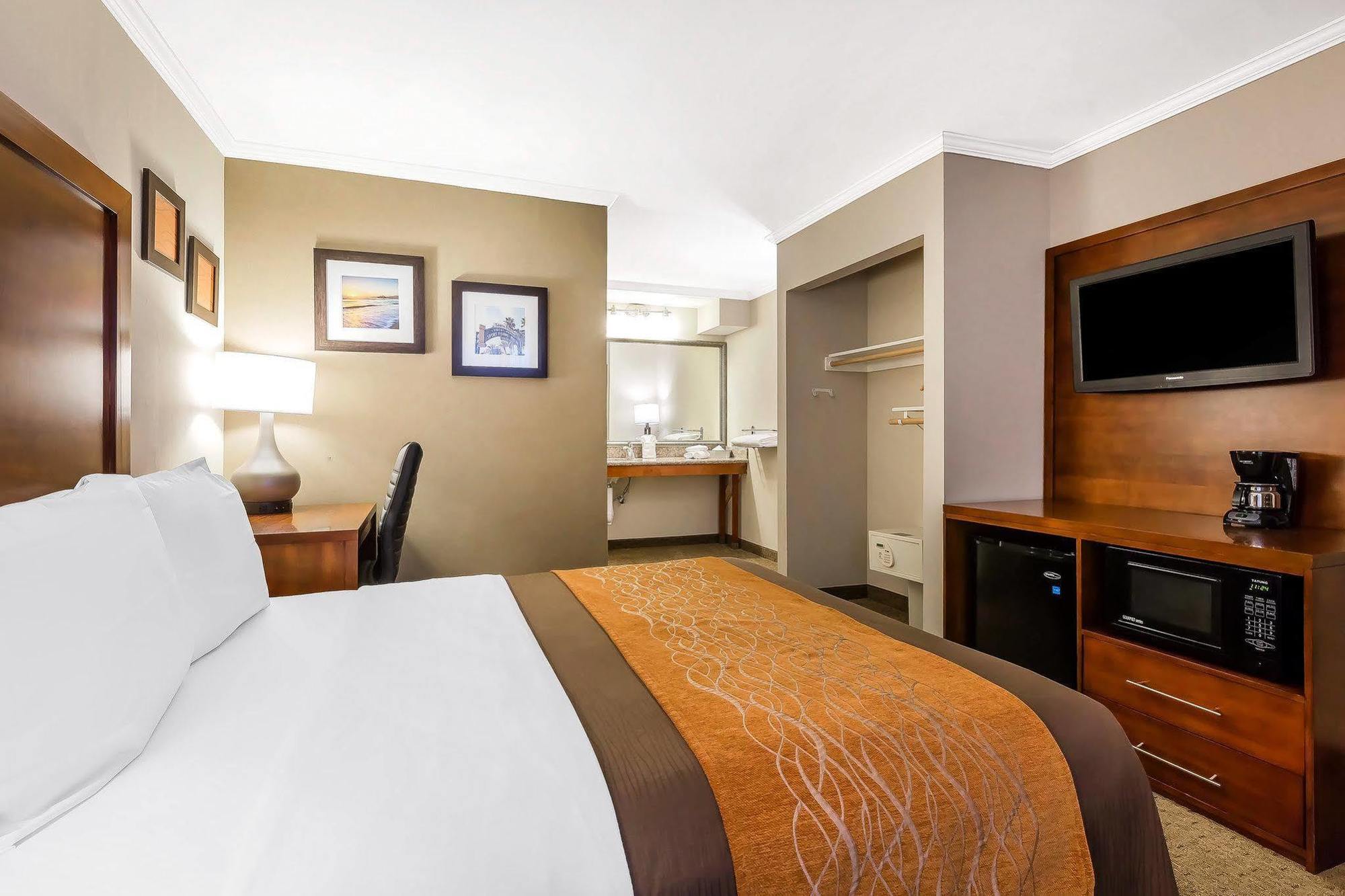 Comfort - West Angeles 2* Santa Monica